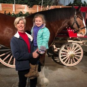 Meet your Posher, Lynda